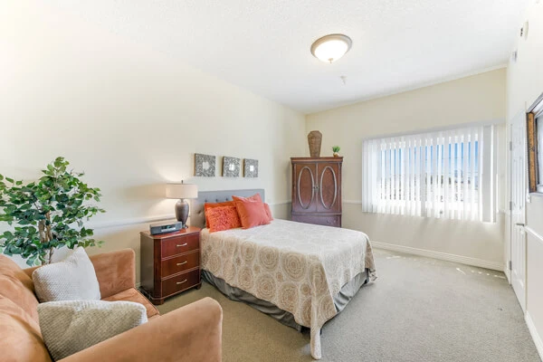 Image of Silverado Beverly Place Memory Care Community (2)