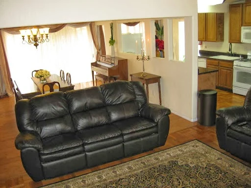 Image of Mauna Loa Oaks (4)