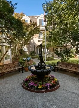 Image of Sunshine Villa, A Merrill Gardens Community (8)