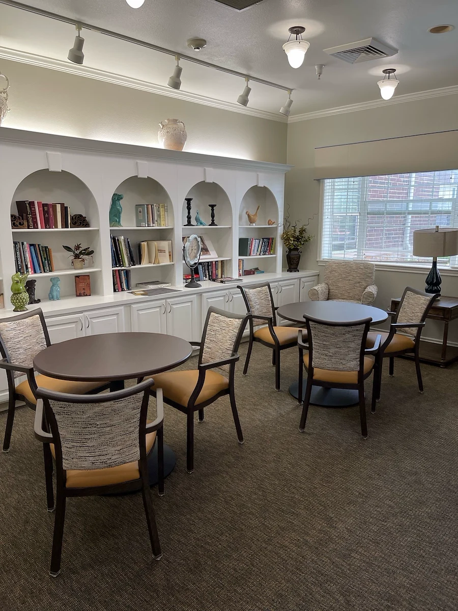 Image of Oak Ridge Alzheimer's Special Care Center (3)