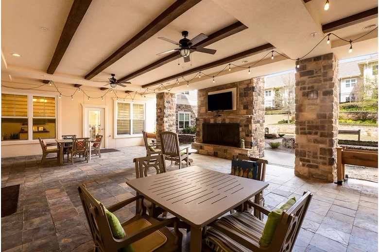 Image of Washington Pointe Las Colinas (3)