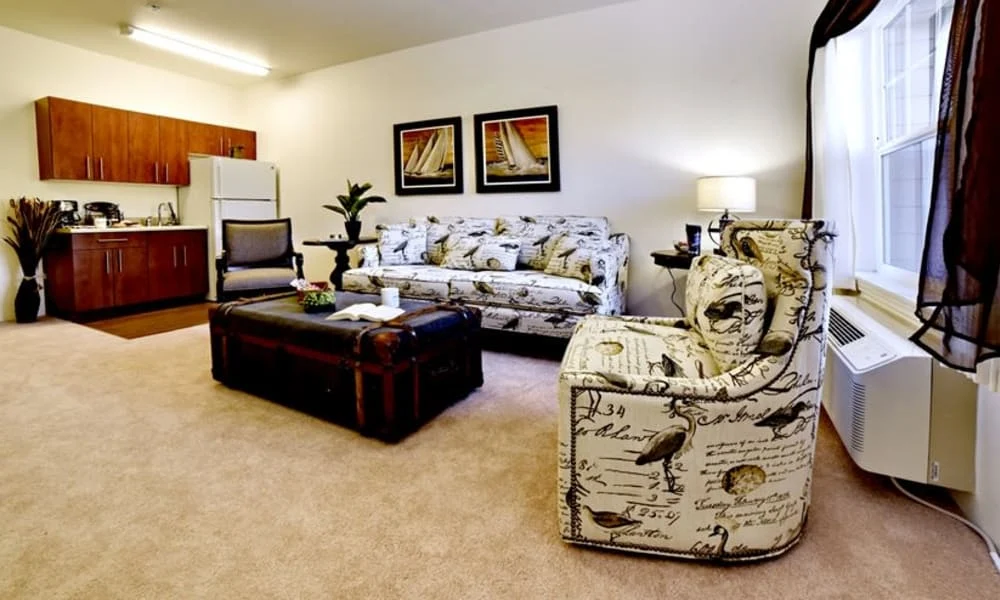 Salmon Creek Gracious Retirement Living Hawthorn Senior Independent Living in Boise, Idaho apartment living room