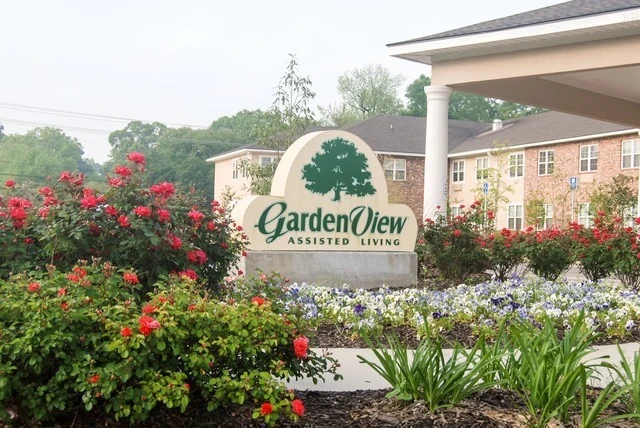 Image of Garden View of New Iberia (1)