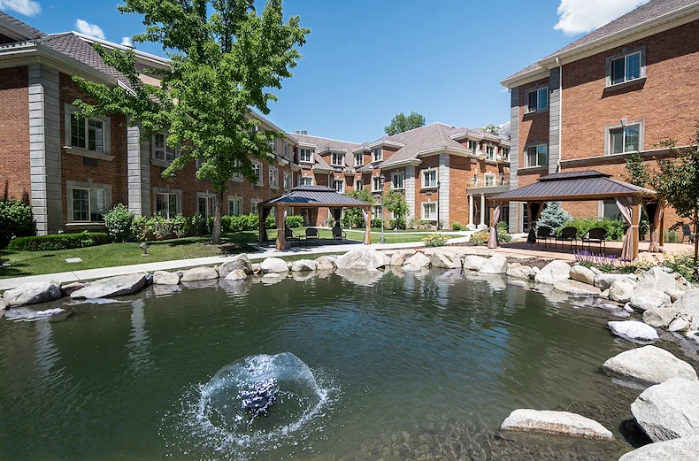 Image of Courtyard at Jamestown (1)