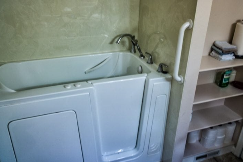 Image of Serenity House Assisted Living at Portland Drive (9)