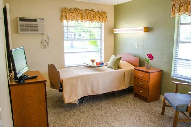 Image of Golfview Nursing Center (3)