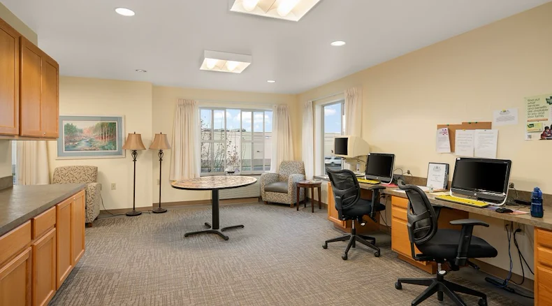 Image of Appleway Court (4)