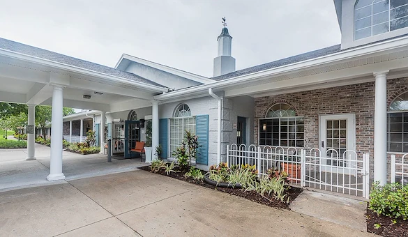 Image of The Colonnade of Carrollwood (2)