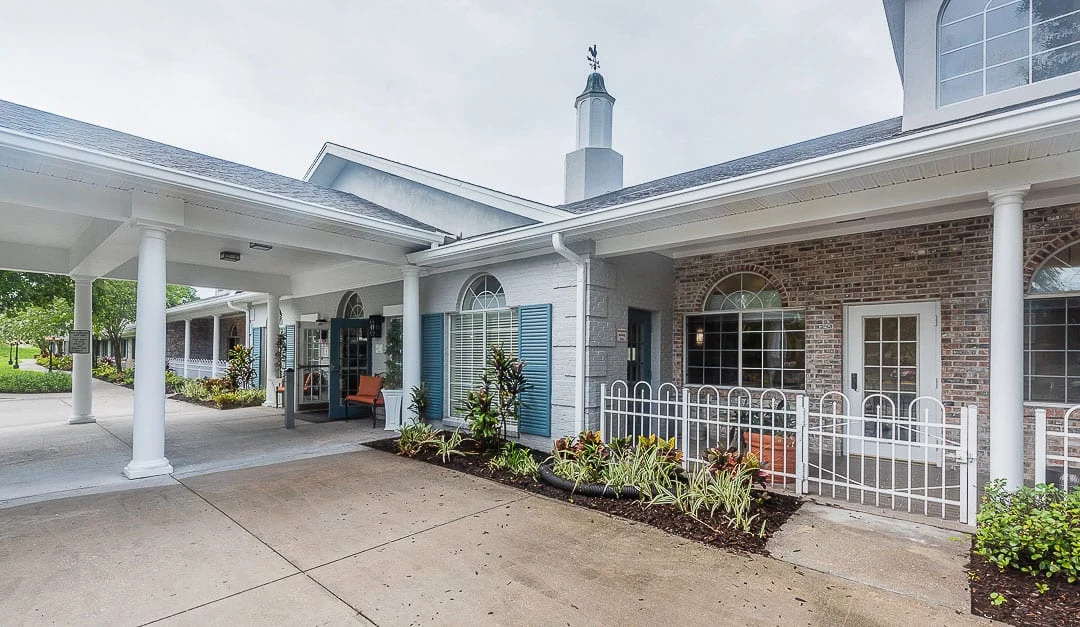 Image of The Colonnade of Carrollwood (2)