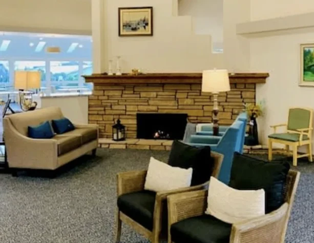 Image of Cap Sante Court Community (6)