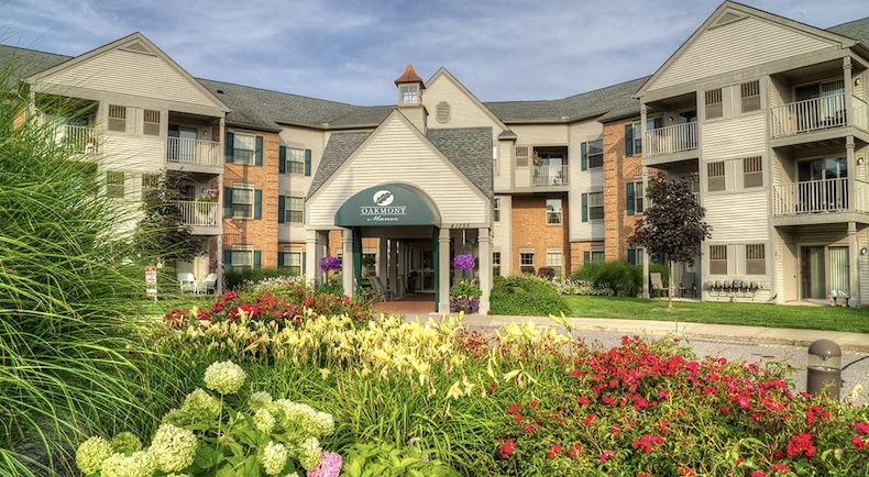 Image of Oakmont Manor (1)