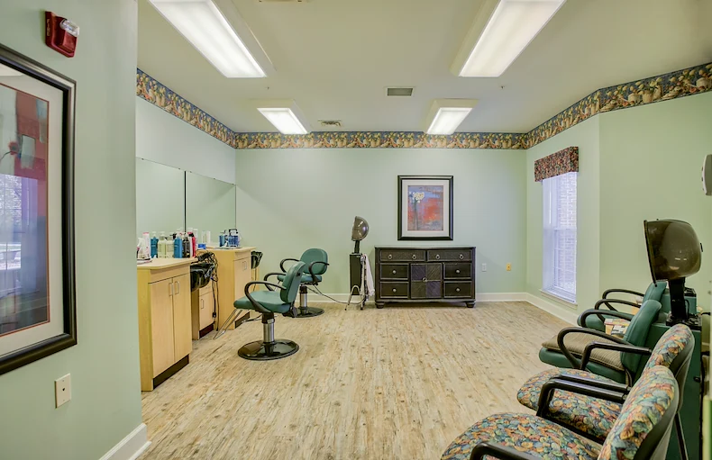 Image of Lockwood of Clinton (5)