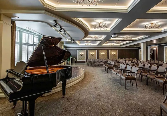 Image of Grand Living at Tower Place (3)