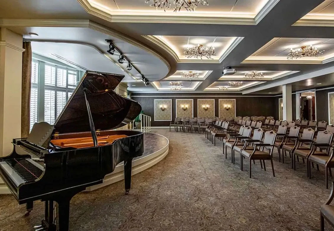 Image of Grand Living at Tower Place (3)