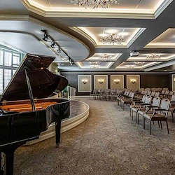 Image of Grand Living at Tower Place (3)