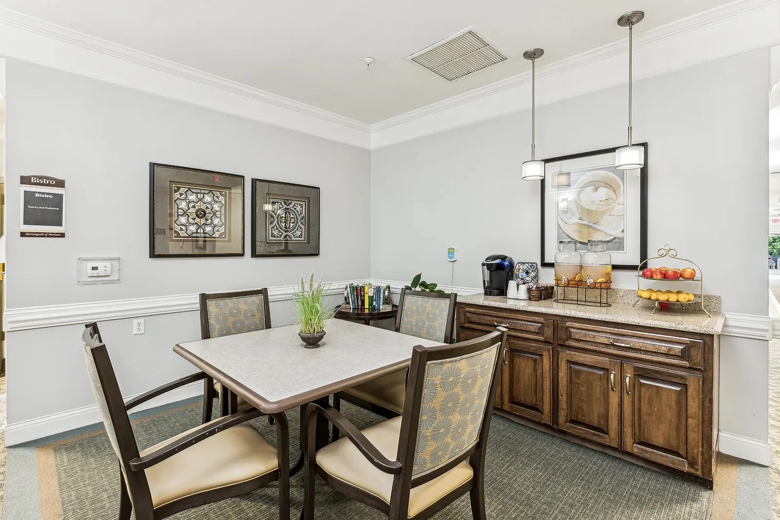 Image of The Neighborhood at Madison (6)