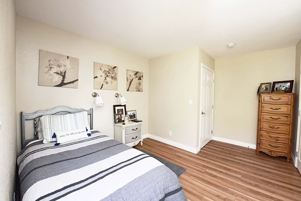 Image of Blue Skies of Laguna Hills (4)