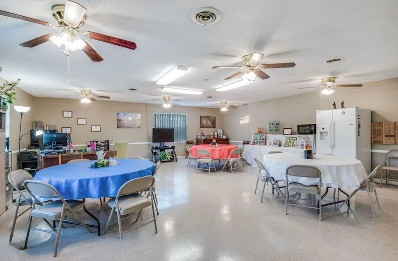 Image of Rose Garden Apartments (4)