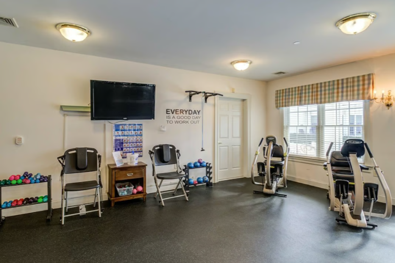 Image of Commonwealth Senior Living at Haddam (2)