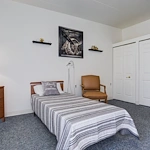 Image of Farmington Hills Inn (9)