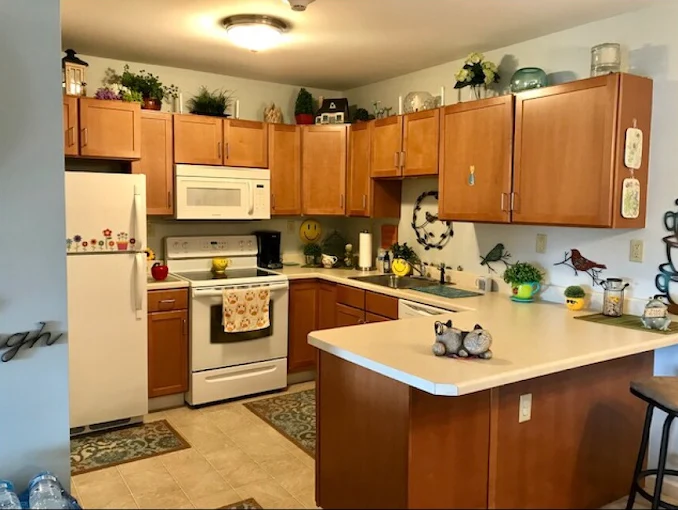 Image of Crestmount Square Senior Apartments (7)