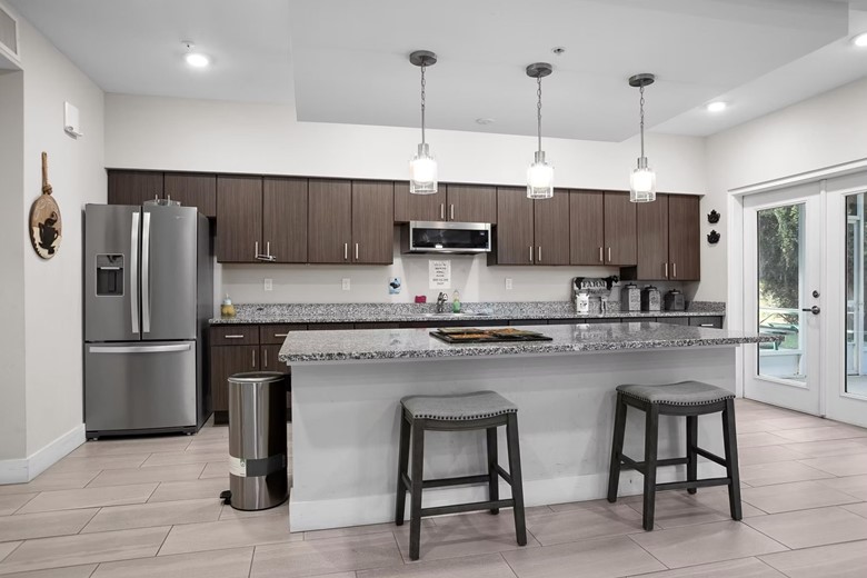 Image of Banyan Cove Apartments (9)