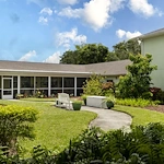 Image of Lake House Assisted Living (2)