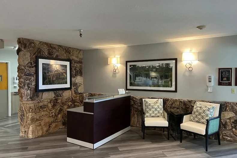 Image of Regency Care Of Rogue Valley (4)