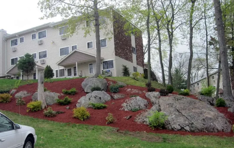 Image of Springvale Apartments (1)