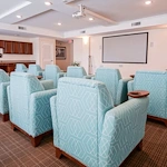 Senior living with luxurious amenities 