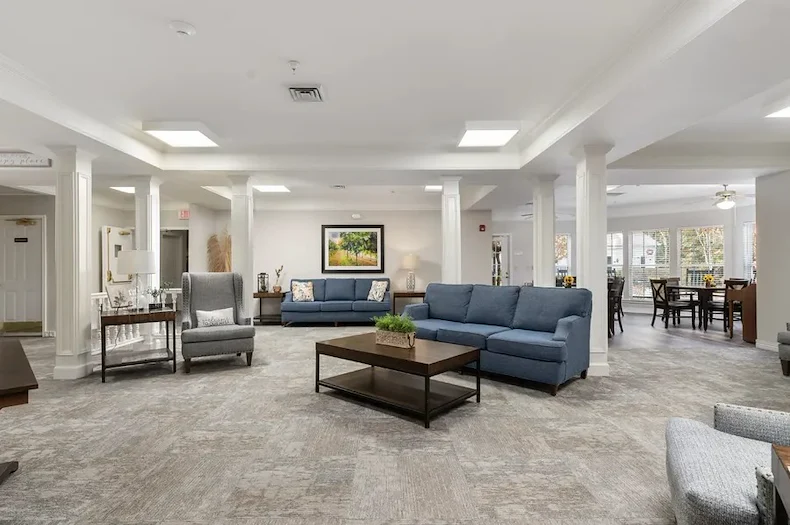 Image of Oaks at Maple Ridge (8)