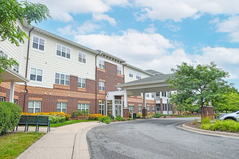 Image of Highview Hills by Vivie (1)