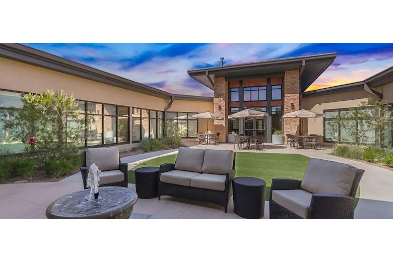 Image of Merrill Gardens at Anthem (7)