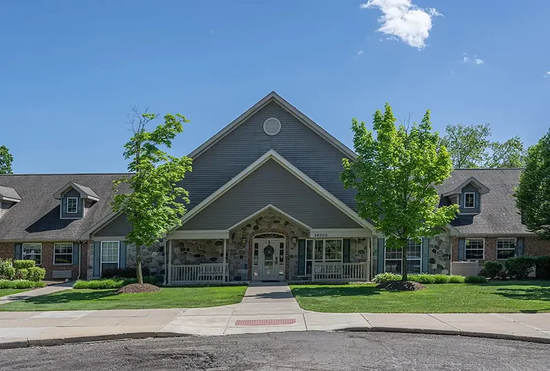 Image of Arden Courts at Bingham Farms (1)