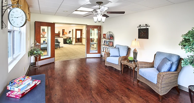 Image of Morristown Manor (3)