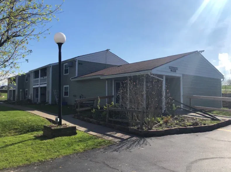 Image of Knoll Apartments at Bethany Village (1)