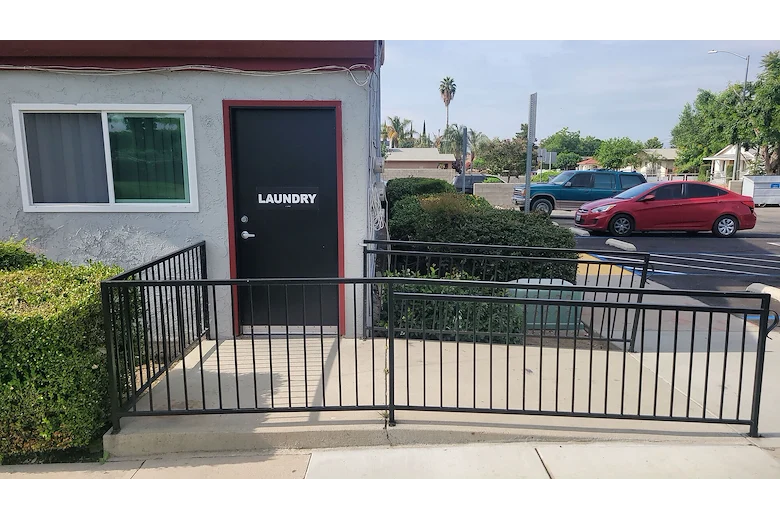 Image of Walnut Apartments (10)