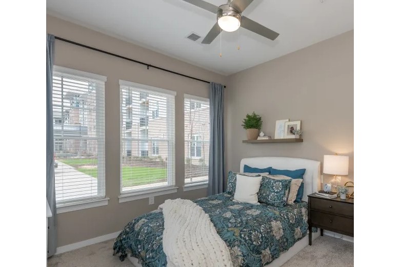 Image of Acclaim at Cary Pointe (3)