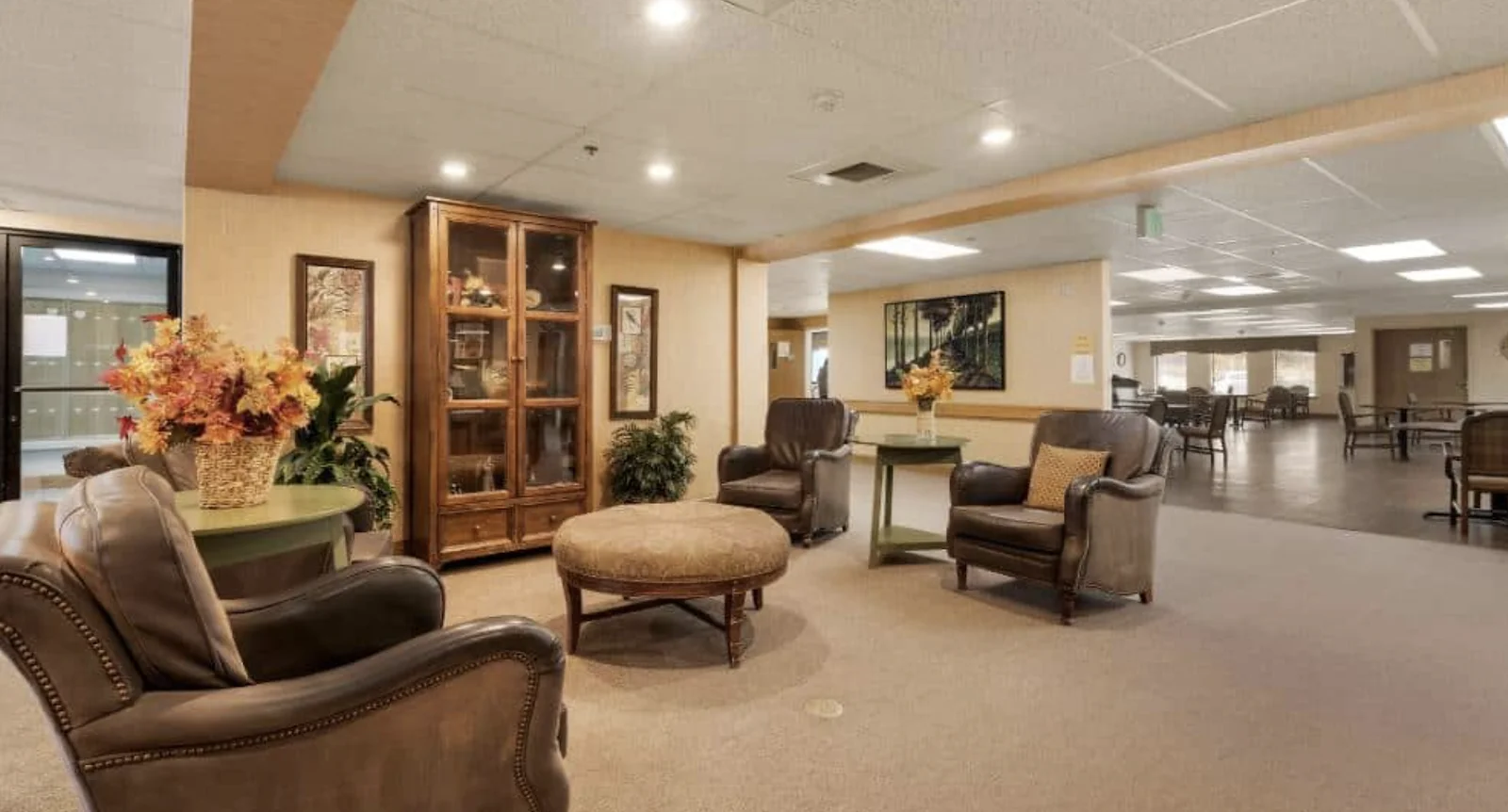 Image of Royal Columbian Retirement Inn (10)