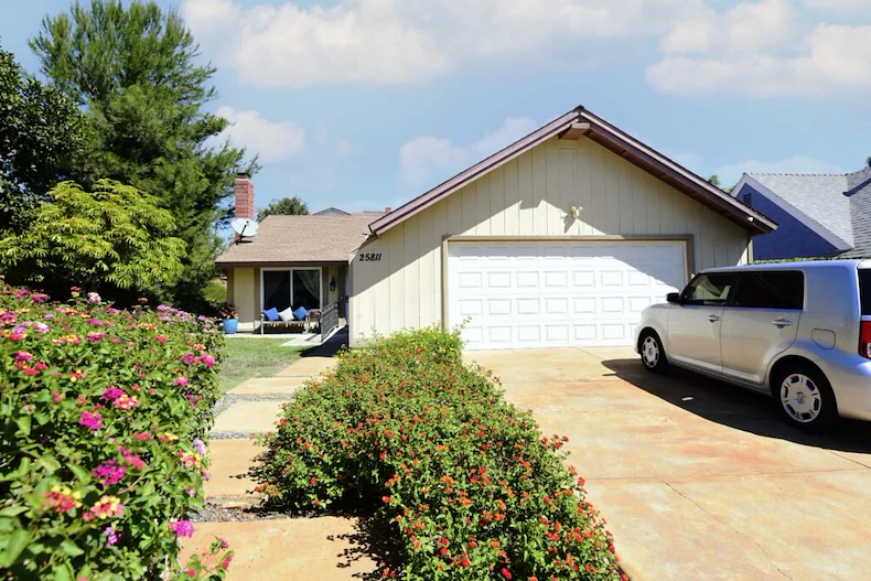Image of Blue Skies of Laguna Hills (1)