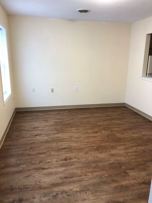 Image of Pine Village Estates (3)