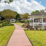 Image of Brookdale Memorial Oaks (10)