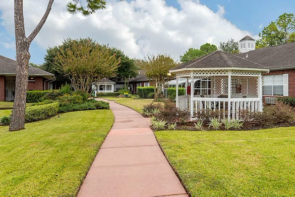 Image of Brookdale Memorial Oaks (10)