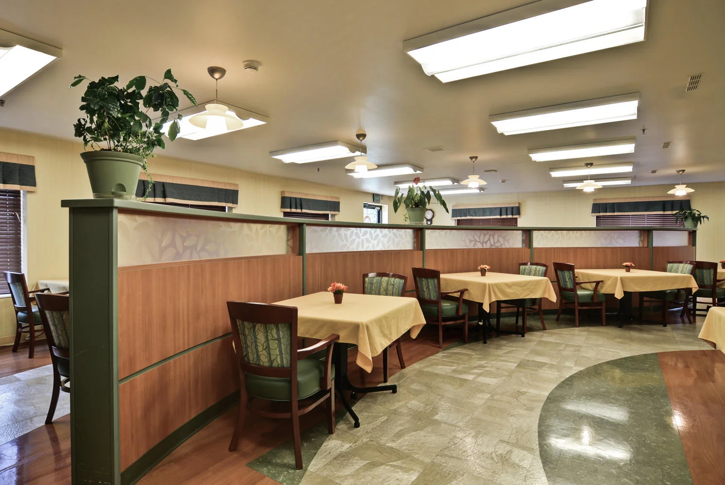 Image of Autumn Lake Healthcare At Ruxton (4)