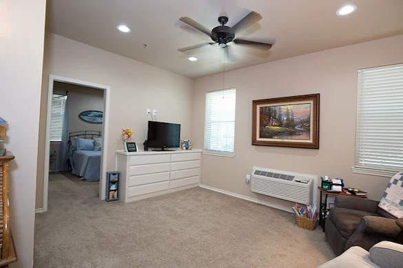 Image of Autumn Hill Manor (8)