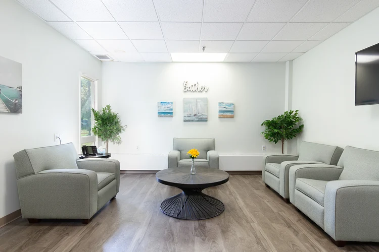 Image of Water's Edge Center For Health & Rehabilitation (4)