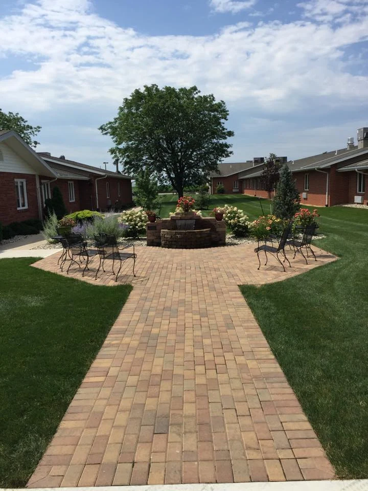 Image of Vancrest of Delphos (3)