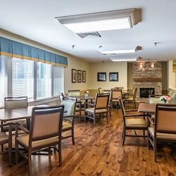 Vineyard Place Assisted Senior Living Memory Care in Murrieta, CA dining room