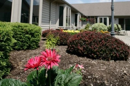 Image of The Courtyard at Sterling Heights (4)