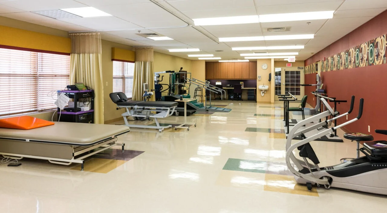 Image of Warren Barr Oak Lawn (3)